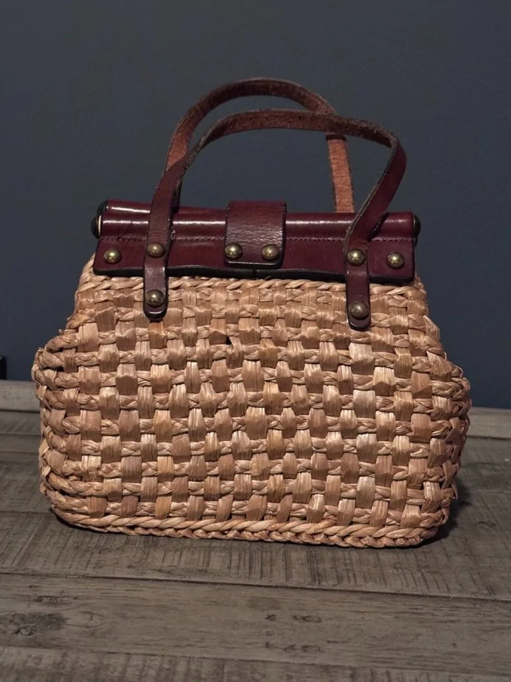 John Romain, Vintage 1960s Woven Straw & Leather Top Handle Handbag - Picture 6 of 11